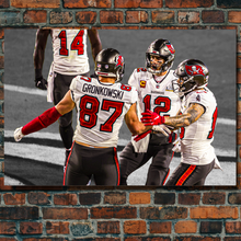 Load image into Gallery viewer, The Tampa Bay Buccaneers: Runnin&#39; It Back
